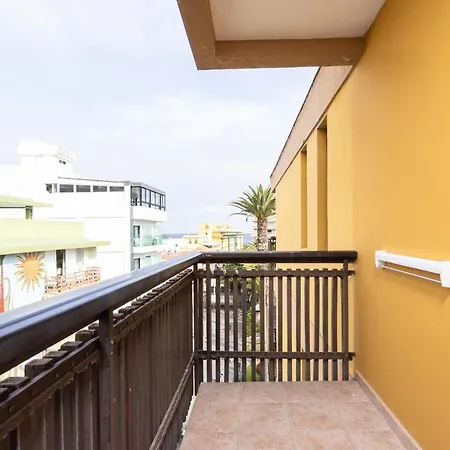 Διαμέρισμα Home2book Center