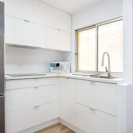 Apartament Home2book Center *