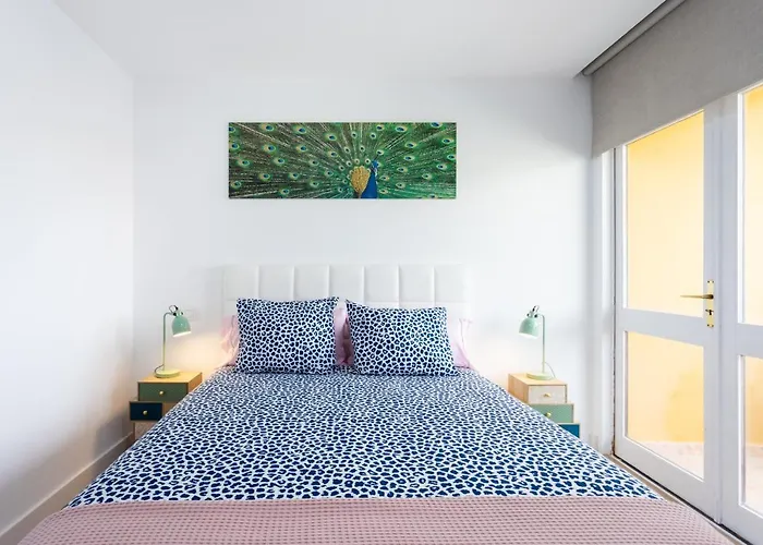 Apartment Home2book Center